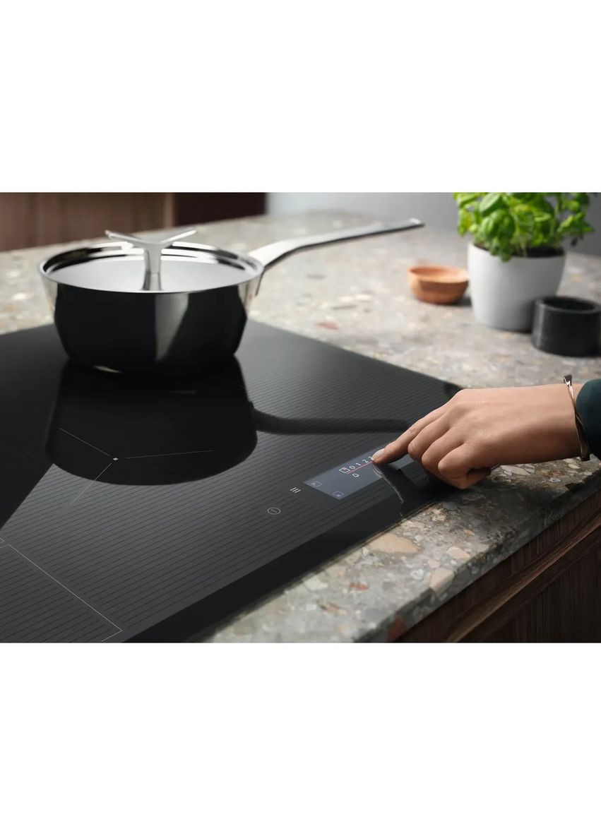 Варильна поверхня електрична EIV63440BW Electrolux (360409980)