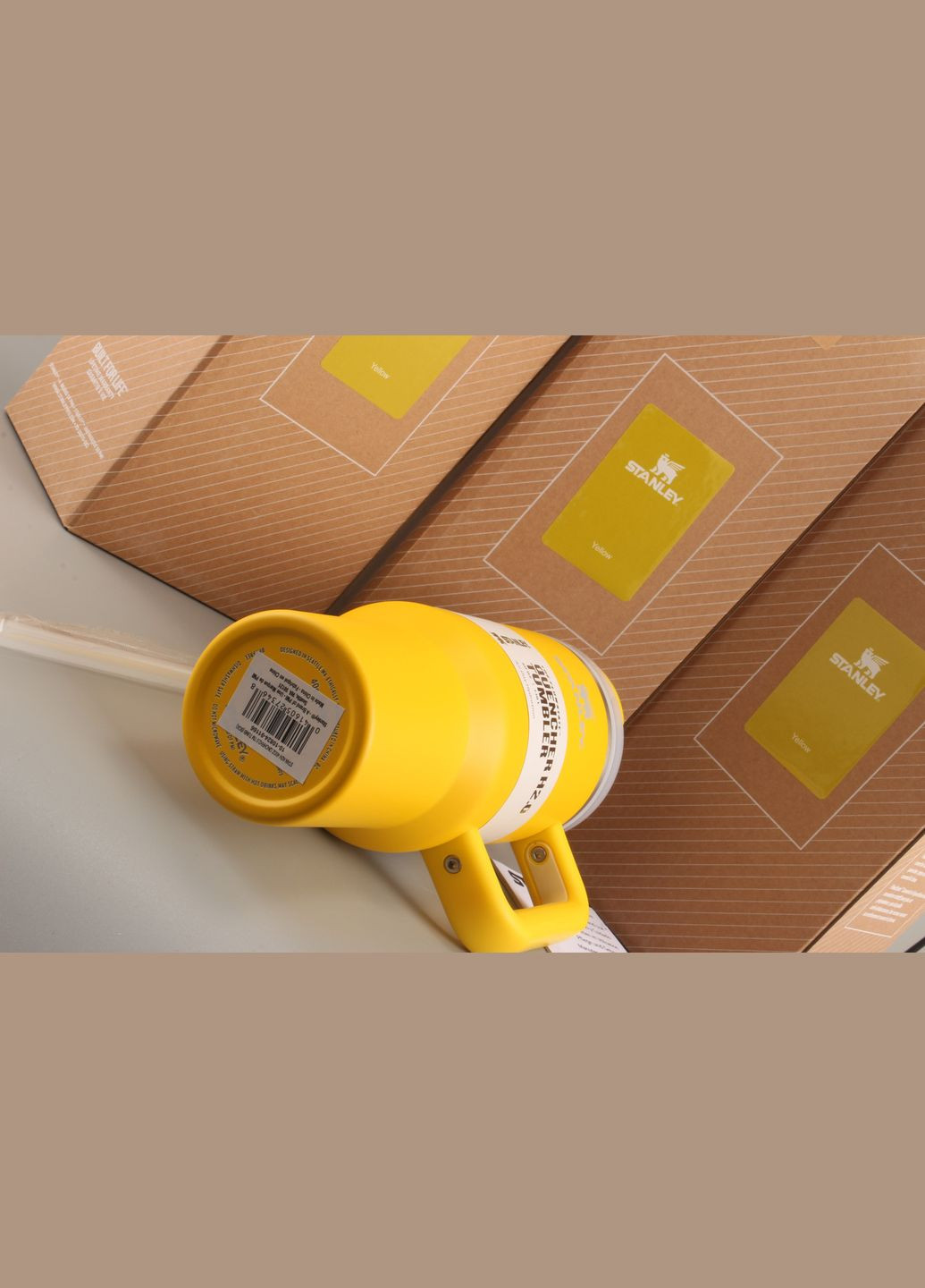 Термос термочашка Quencher H2.0 Tumbler из нержавеющей стали 1,18 л Yellow KT6007817 Stanley (315833223)