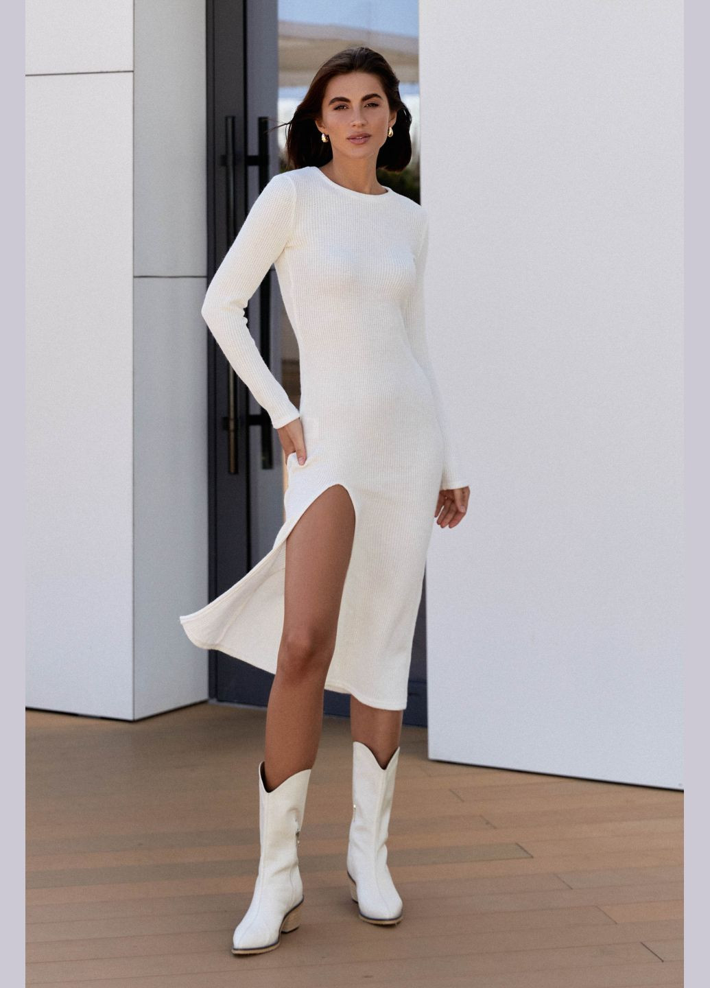 Молочное сукня ST-Seventeen