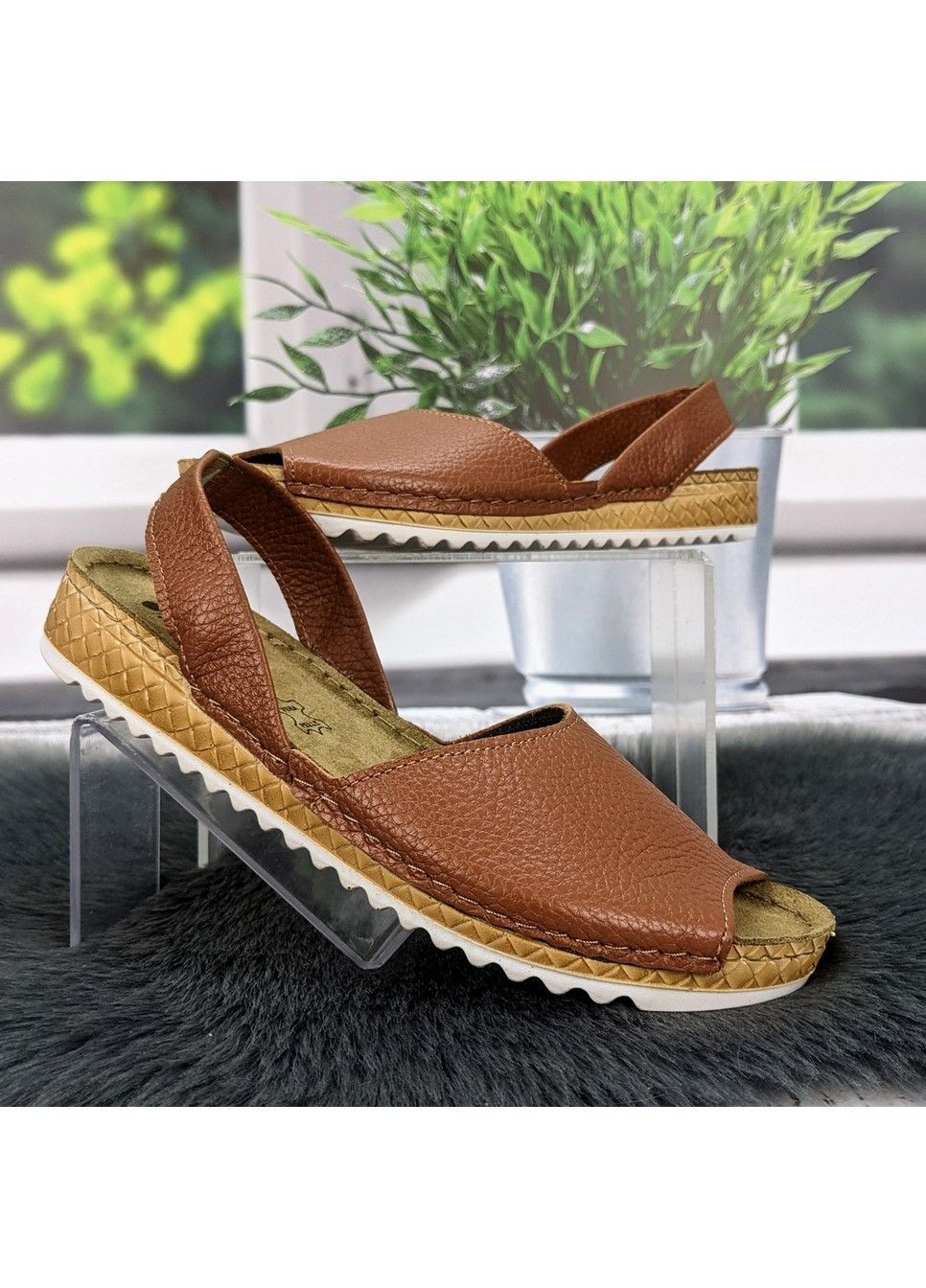 Босоніжки жіночі коричневі шкіряні Inblu (333759988)