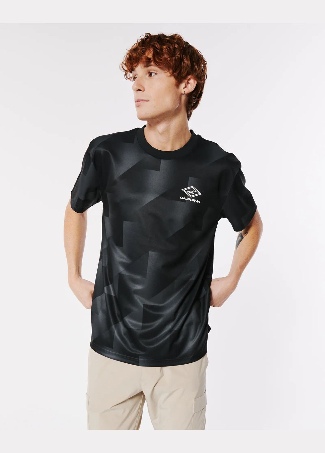 Черная спортивная футболка hc9272m Hollister