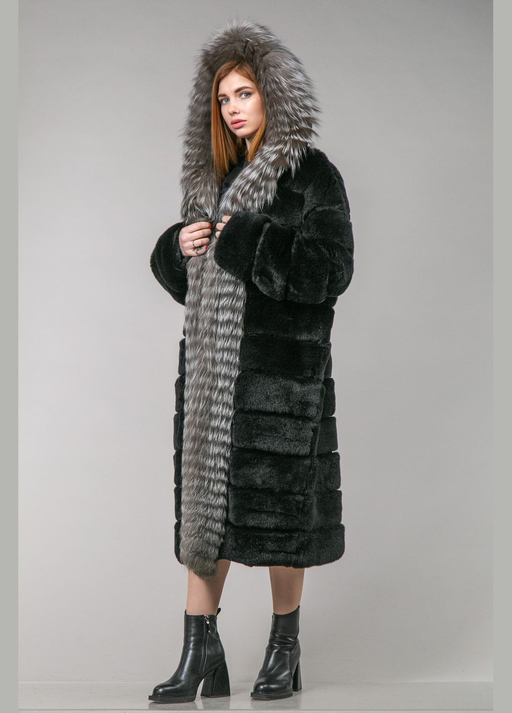 Шуба из меха шиншиллового кролика с отделкой чернобуркой Chicly Furs (290665084)