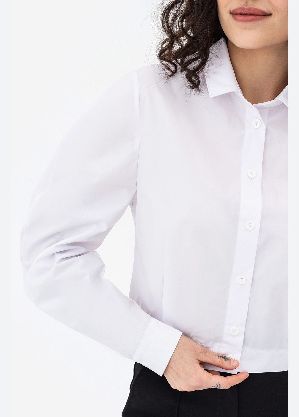 Белая кэжуал рубашка однотонная Garne с длинным рукавом
