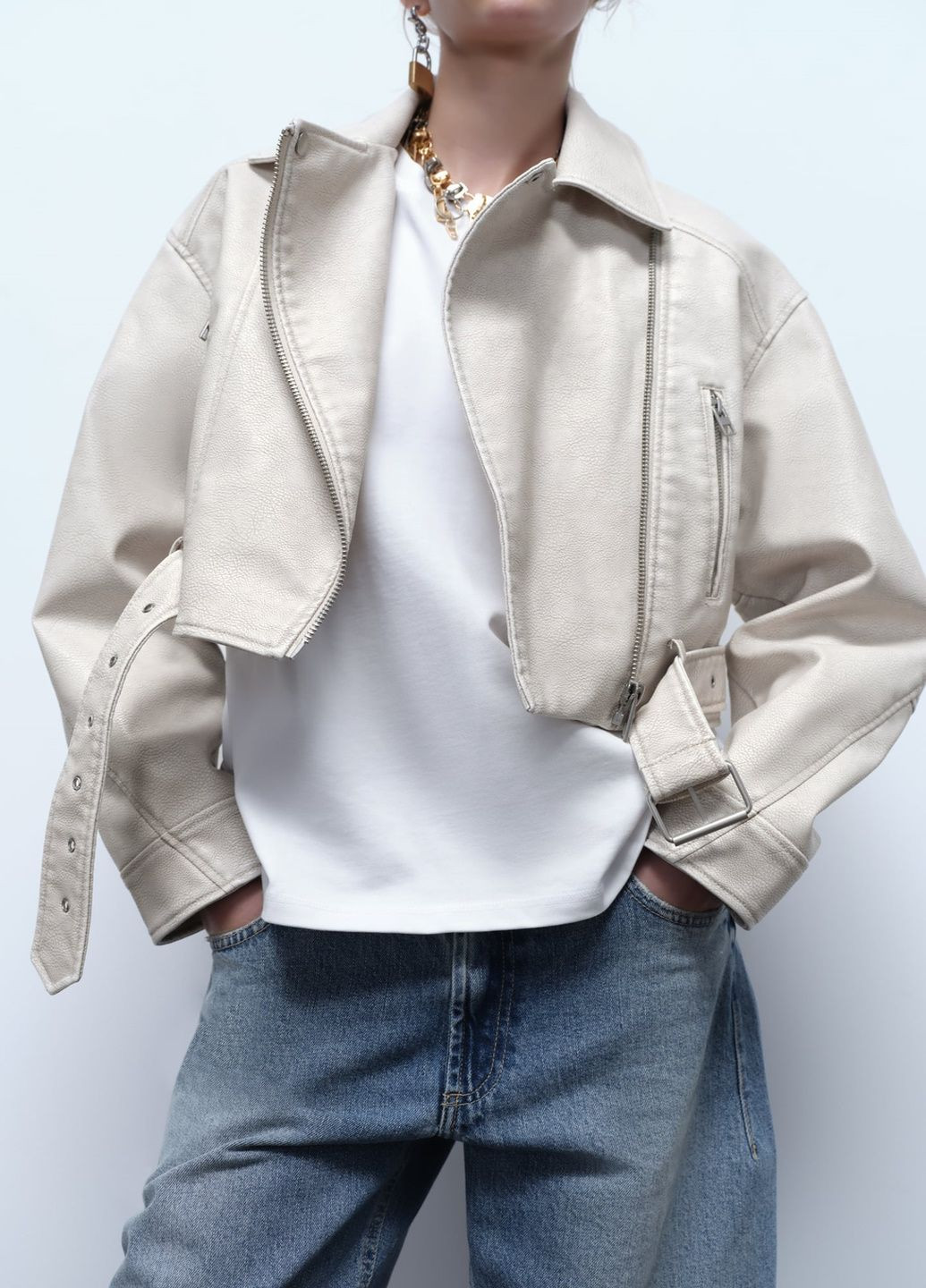 Молочная демисезонная куртка Zara