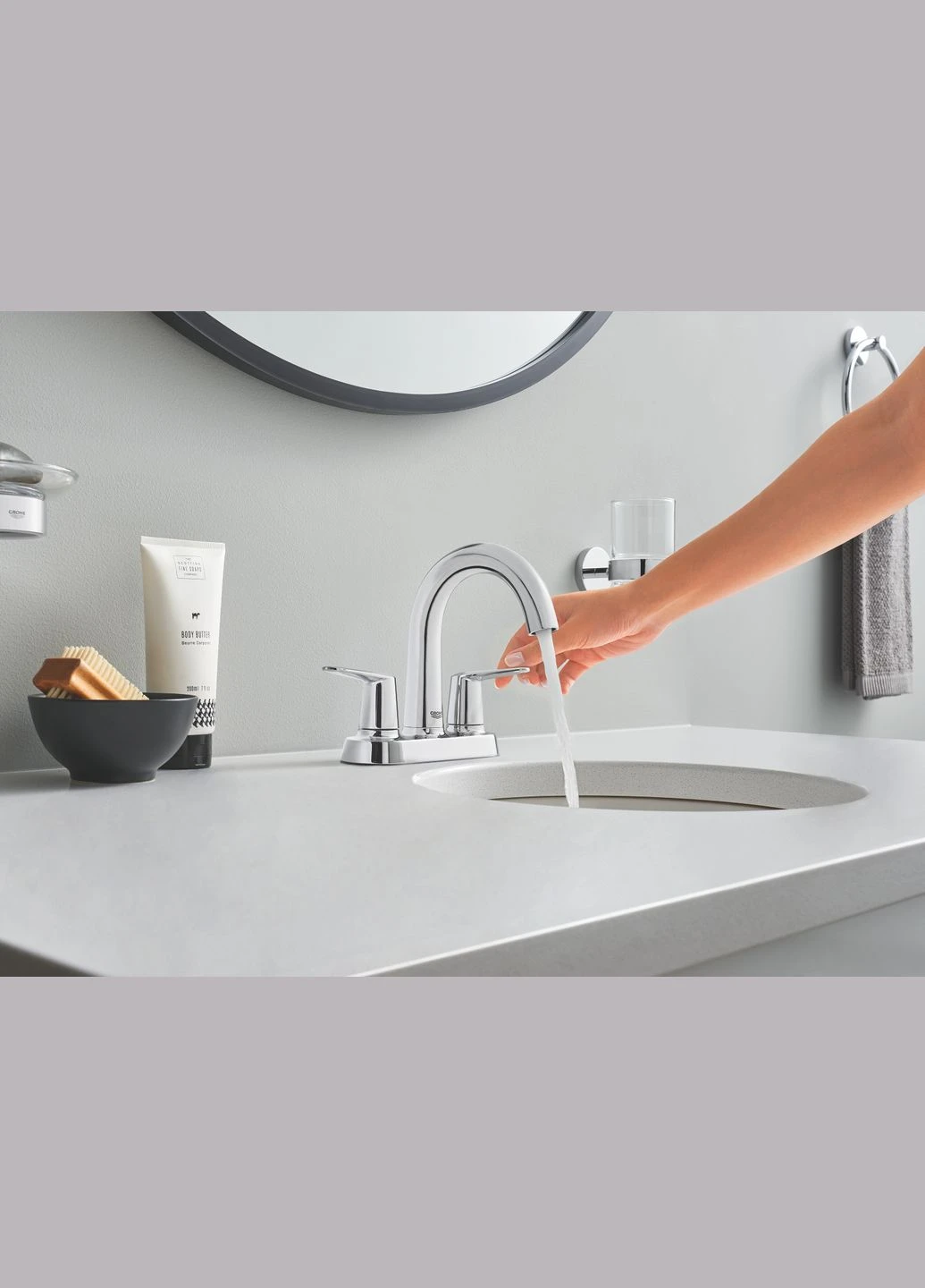 Стакан стеклянный с держателем Essentials Cube, хром (40755001) Grohe (336549180)