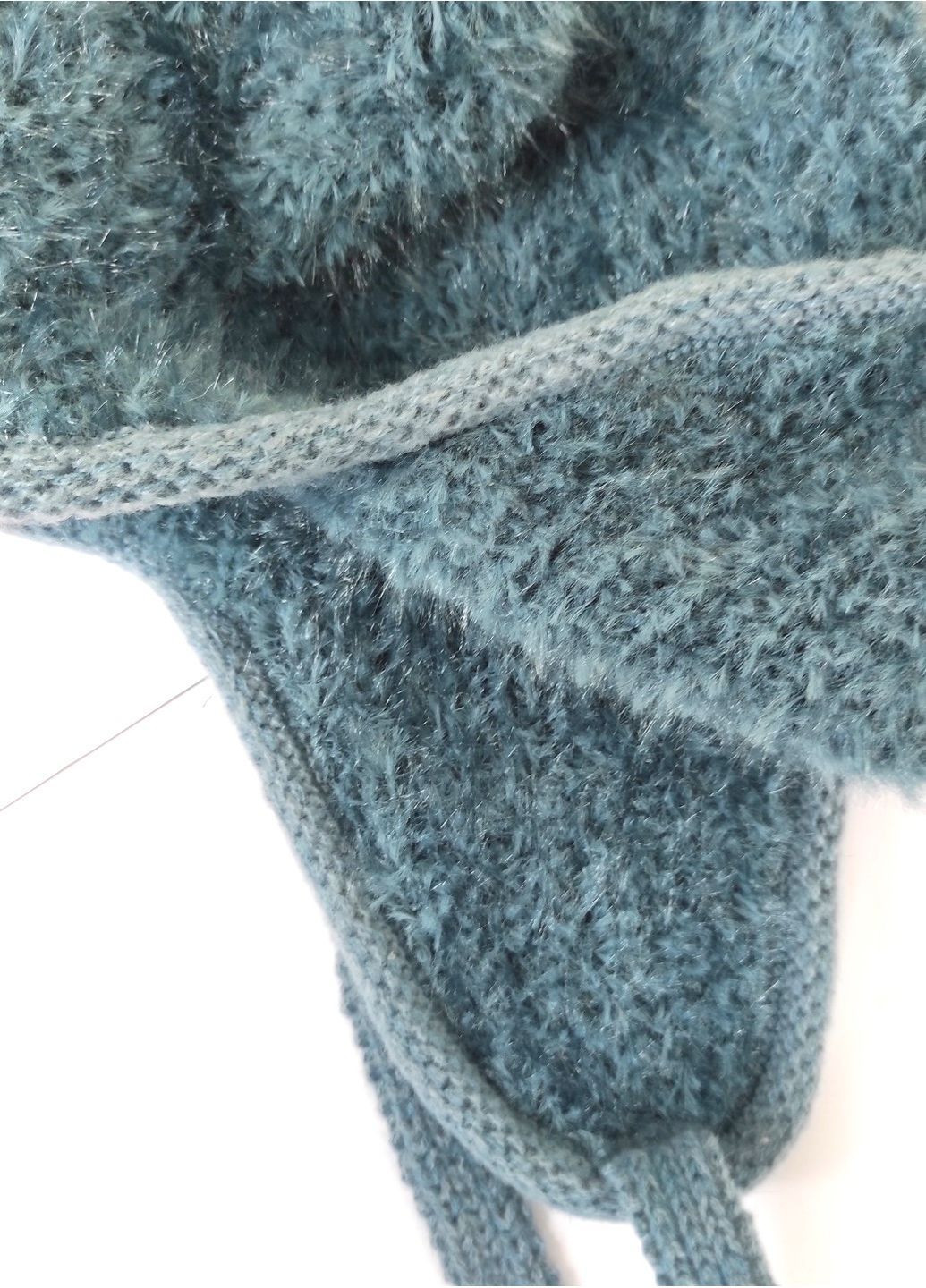 Зимова В’язана Жіноча Шапка Вушками Теплий та Стильний Капор на Зав’язках No Brand (363838649)