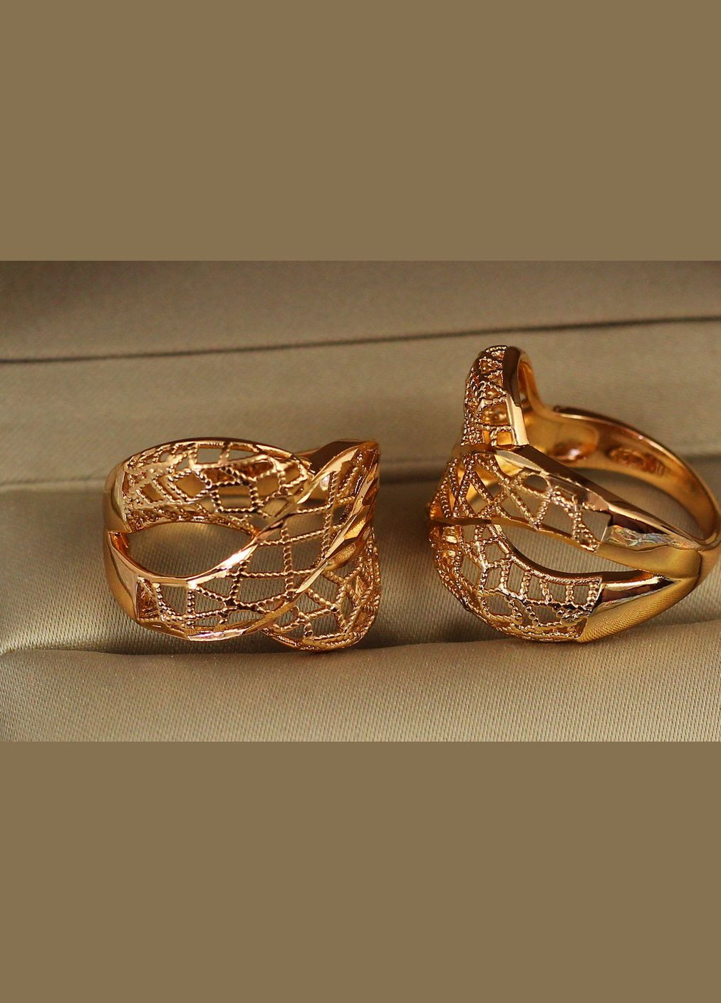 Кільце пристрасть р 19 золотисте Xuping Jewelry (317405284)