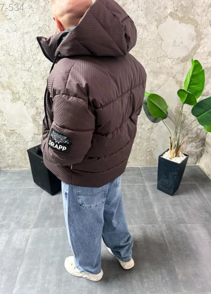Коричневая зимняя пуховик drapp с патчем No Brand