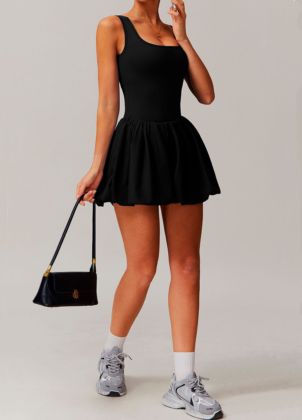 Черное спортивное теннисное платье, платье-комбинезон со вшитыми шортиками, комбинезон с юбкой и шортами Strunka комбинезон-шорты чёрный спортивный