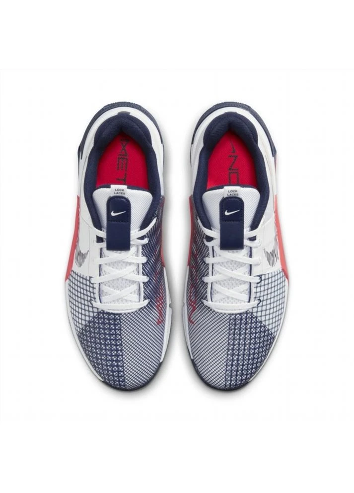 Цветные демисезонные кроссовки metcon 8 white/blue do9328-101 Nike
