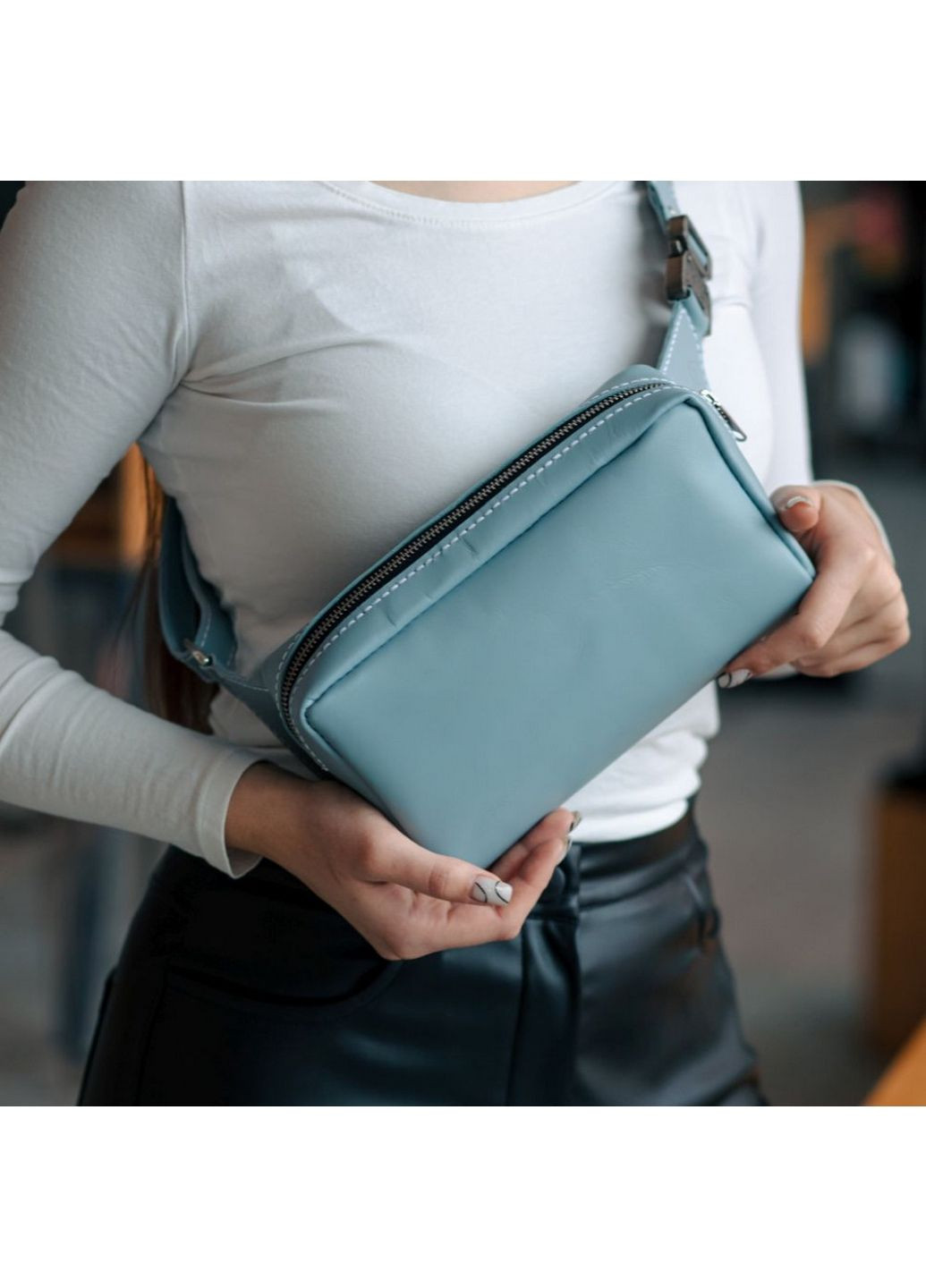 Жіноча шкіряна бананка 22.5х13х6 см PTL (315873149)