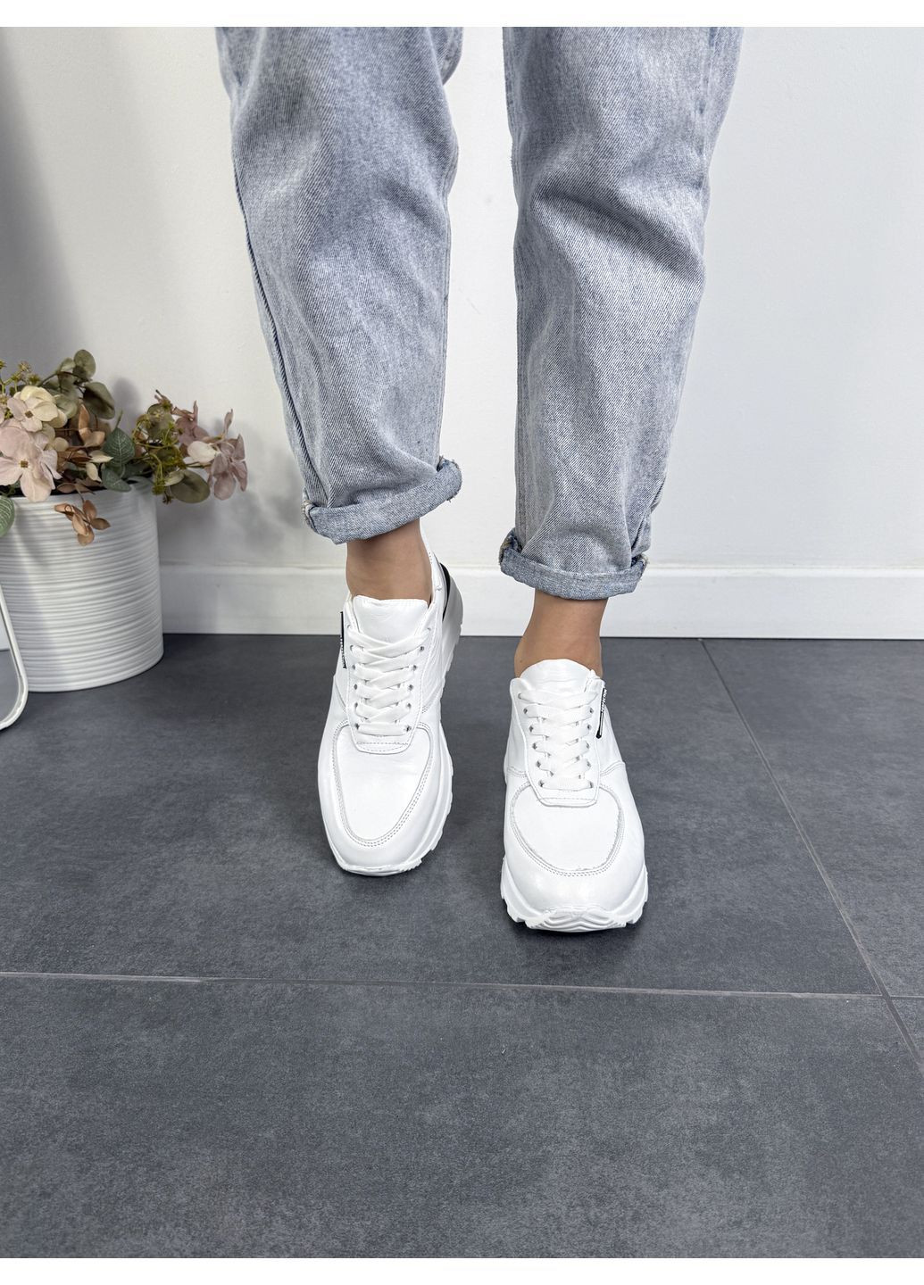 Жіночі шкіряні кросівки білого кольору з чорним кантом на п’яті (відшив 3 дні) Paradize білі демісезони (371763623)