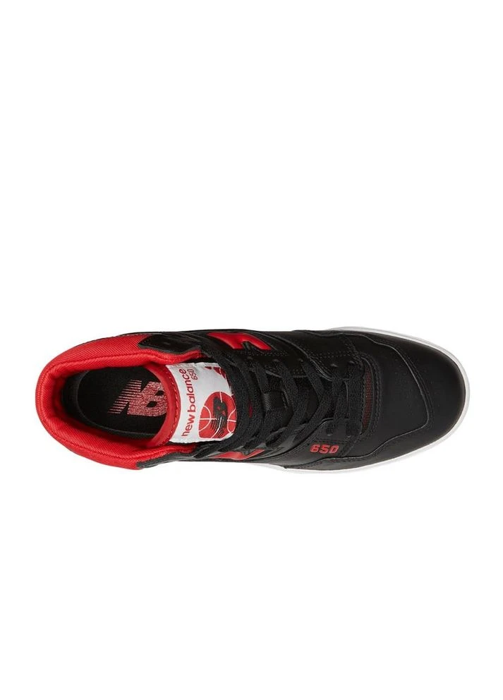 Черные кроссовки 650 New Balance