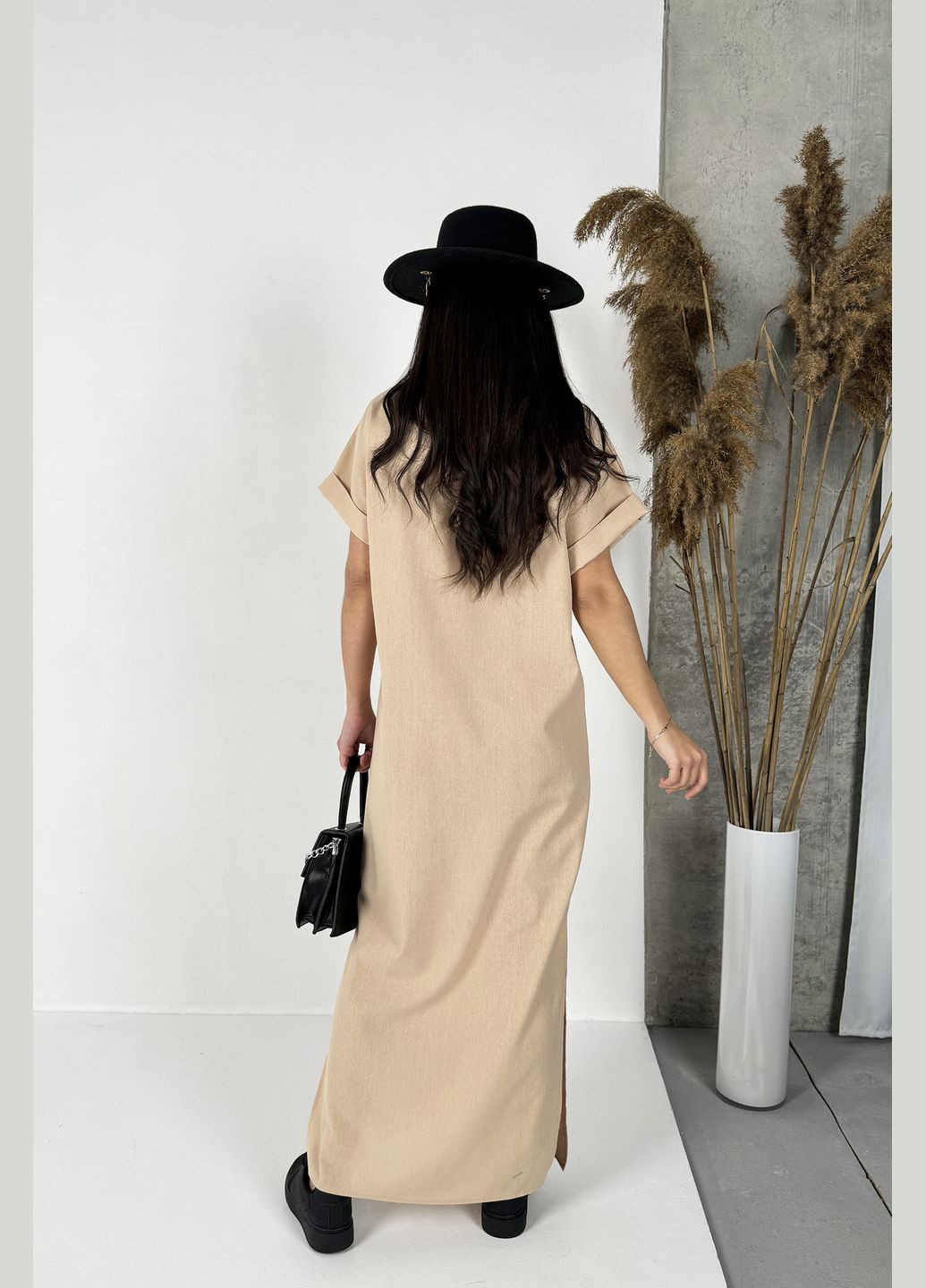 Светло-бежевое повседневный, кэжуал привлекательное льняное платье макси с вышивкой INNOE однотонное