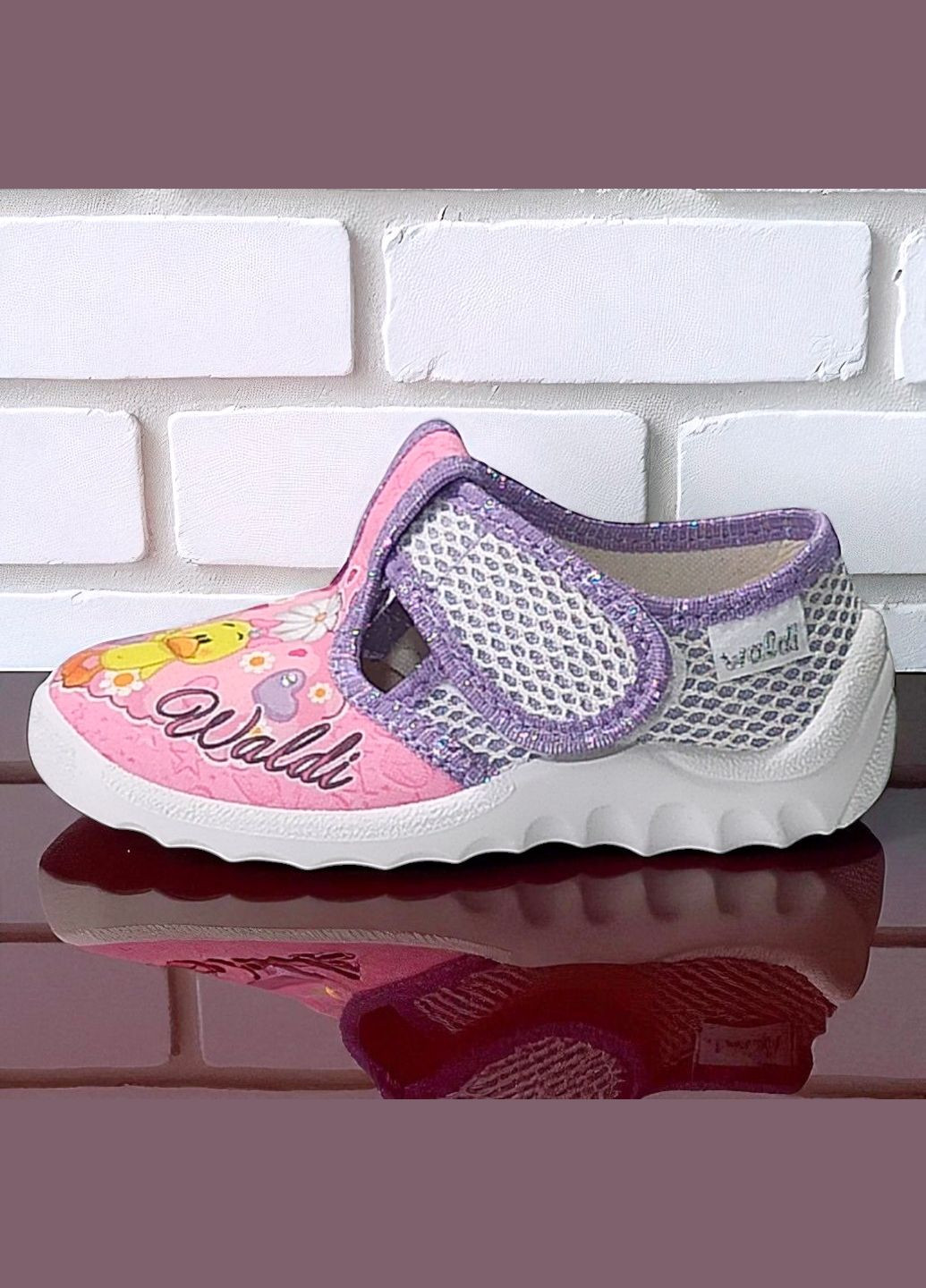 Ортопедичні тапочки на липучці капчики для дівчинки змінне взуття в садок змінка Валді Waldi (345647854)