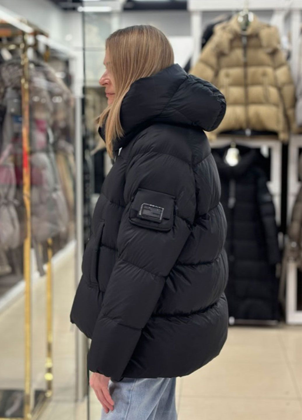 Черный зимний Пуховик CHANEVIA