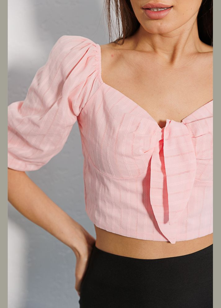Рожева демісезонна укорочена літня блуза з відкритими плечима Arjen