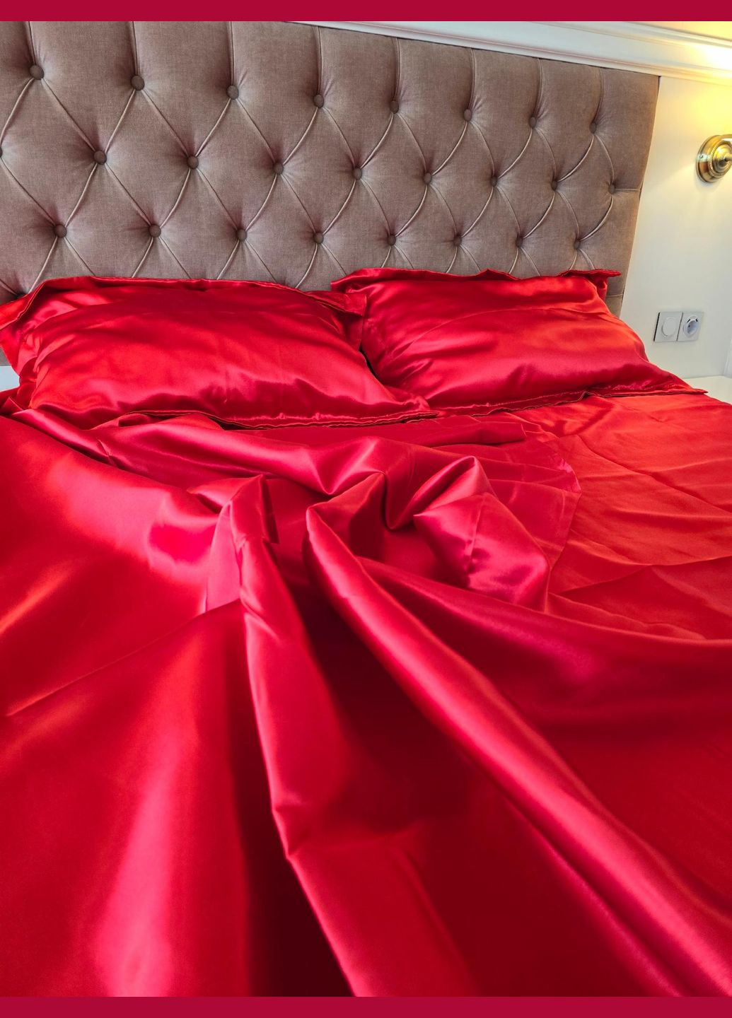 Атласна постільна білизна Червоний полуторний 145 x 210 наволочки 2 х 50х70 см, 2 х 70х70 см (141414) No Brand (308754827)