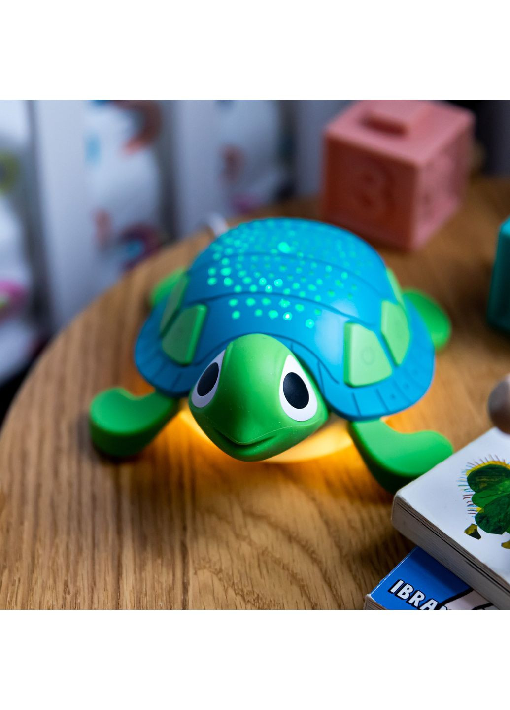 Генератор белого шума для детей Soundscene с проектором и 20 успокаивающими мелодиями (1131-02) Yogasleep (369550148)