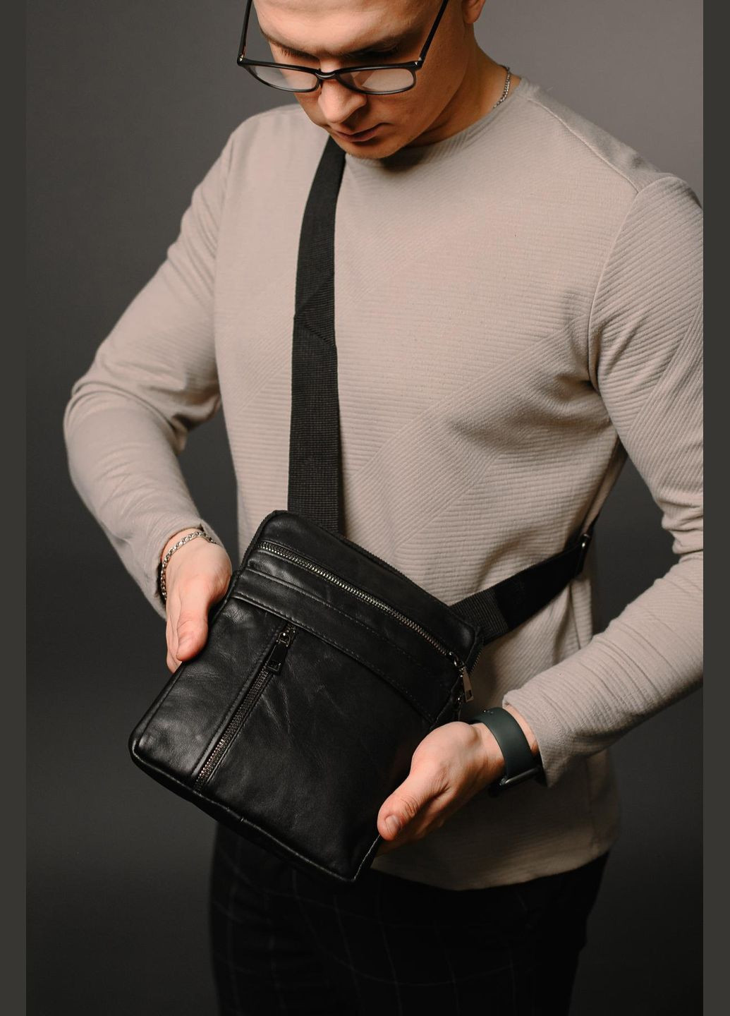 Сумка-месенджер із натуральної гладкої шкіри ST002 (Чорна) SKILL (324030635)