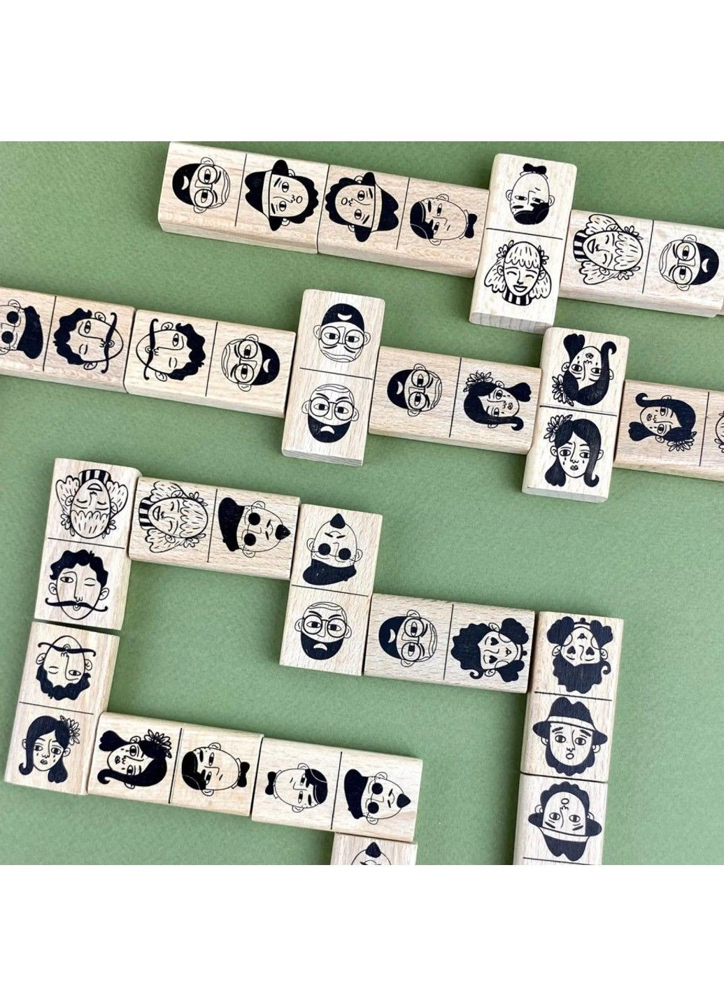 Настольная игра Домино "Персонажи" 900620 от 2 до 6 игроков 45 элементов Igroteco (335054786)