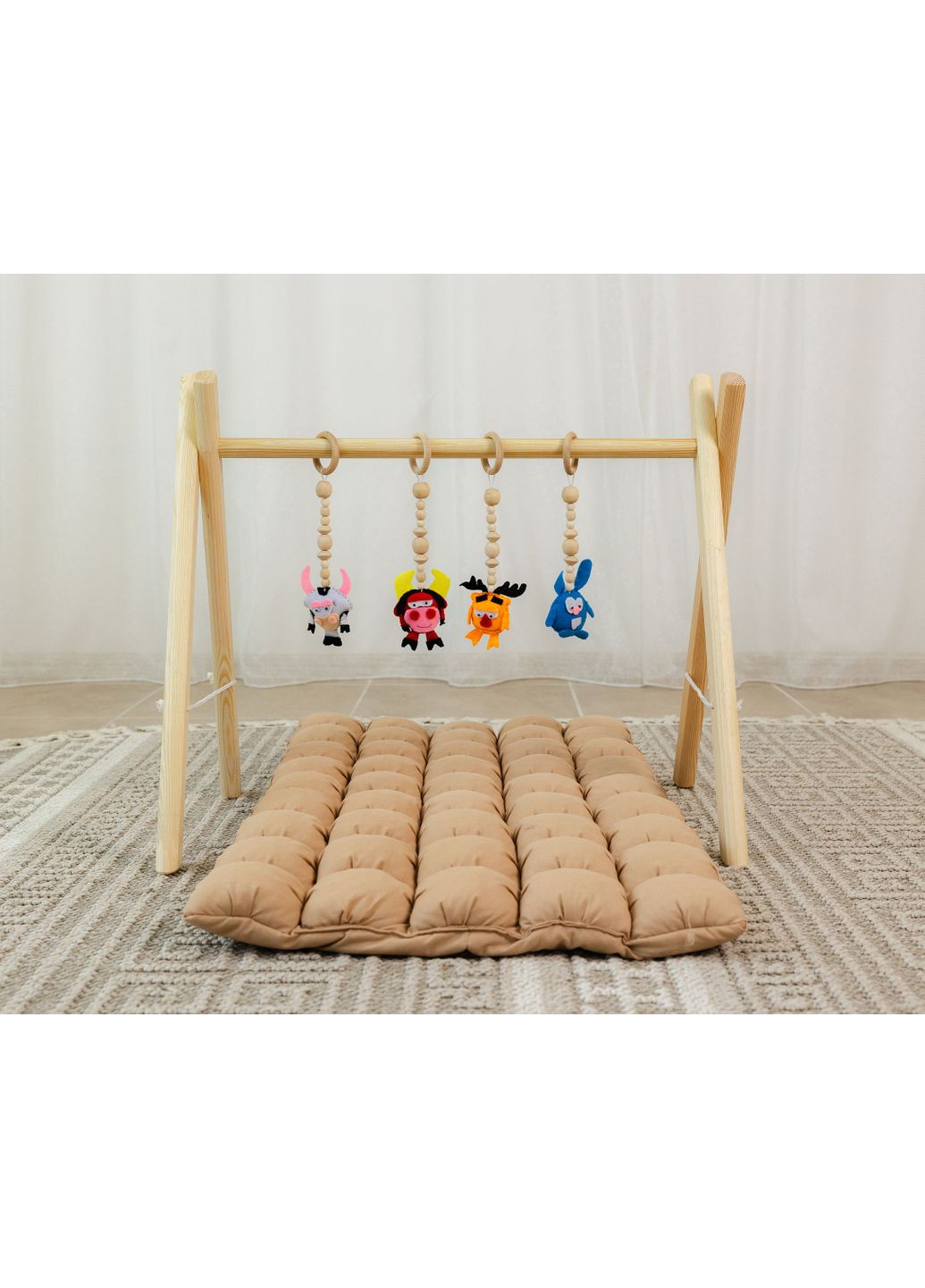 Мобіль дитячий підлоговий XRMASTER Смішні герої з матрациком Капучино No Brand (350313847)