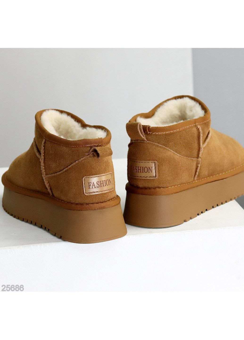 Угги Mistly из натуральной замши, camel, зимние с экохутром No Brand (365243838)