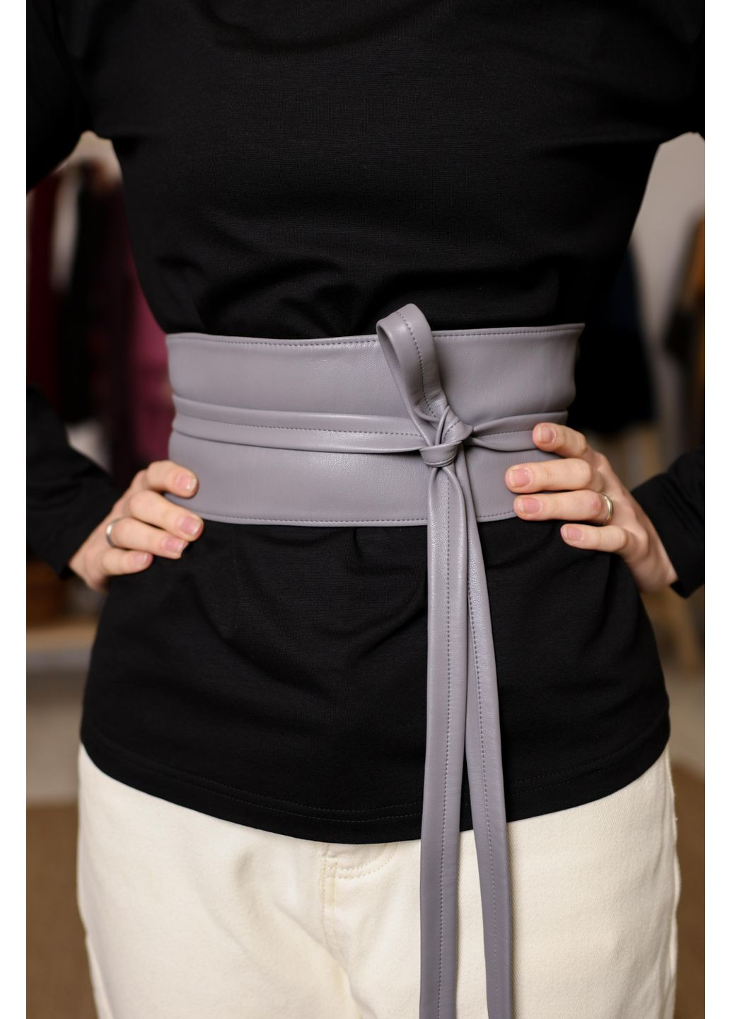 Жіночий пояс з еко-шкіри, сірий, односторонній, Зерно (371646700)