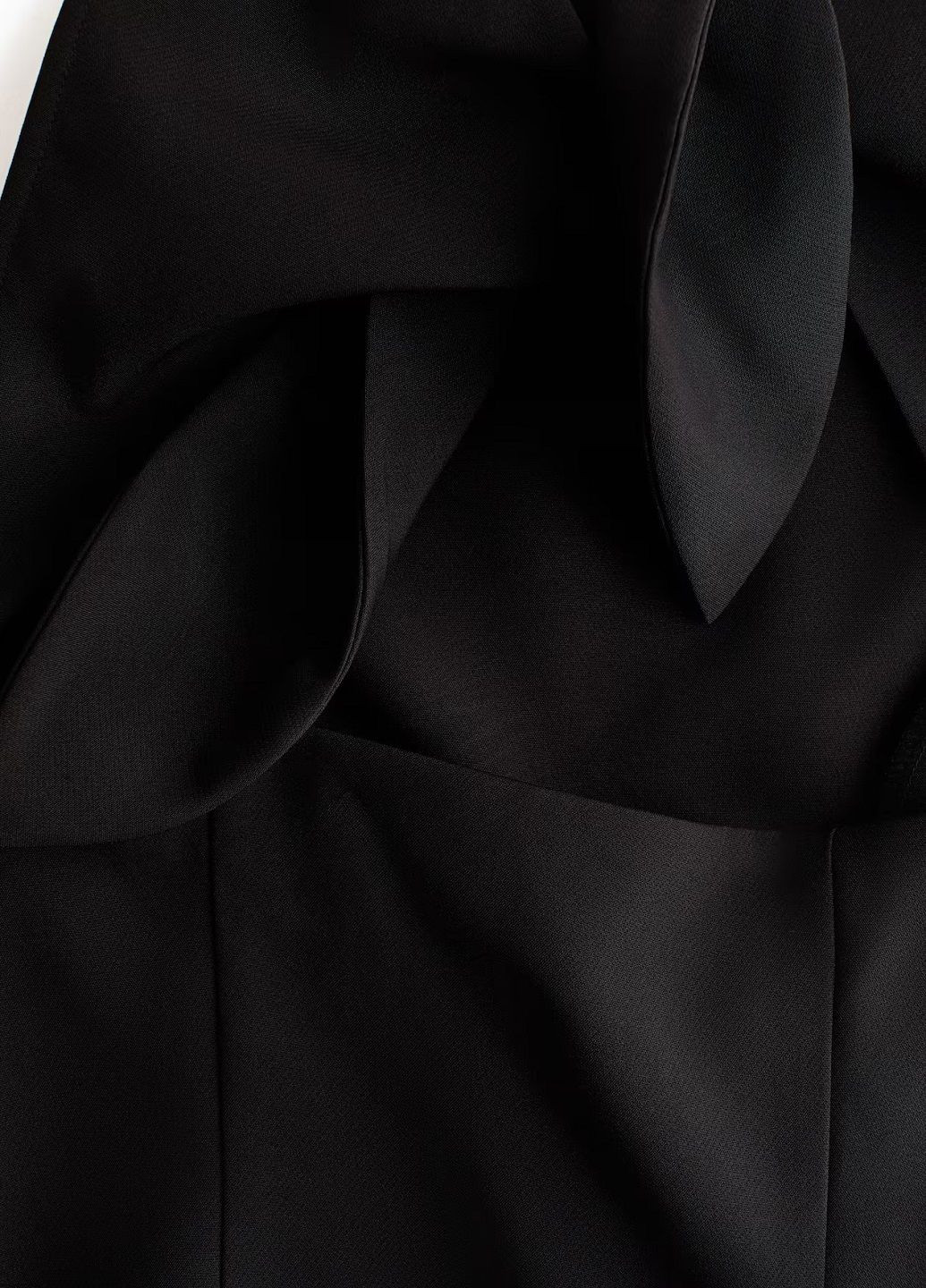 Черное праздничный платье H&M однотонное