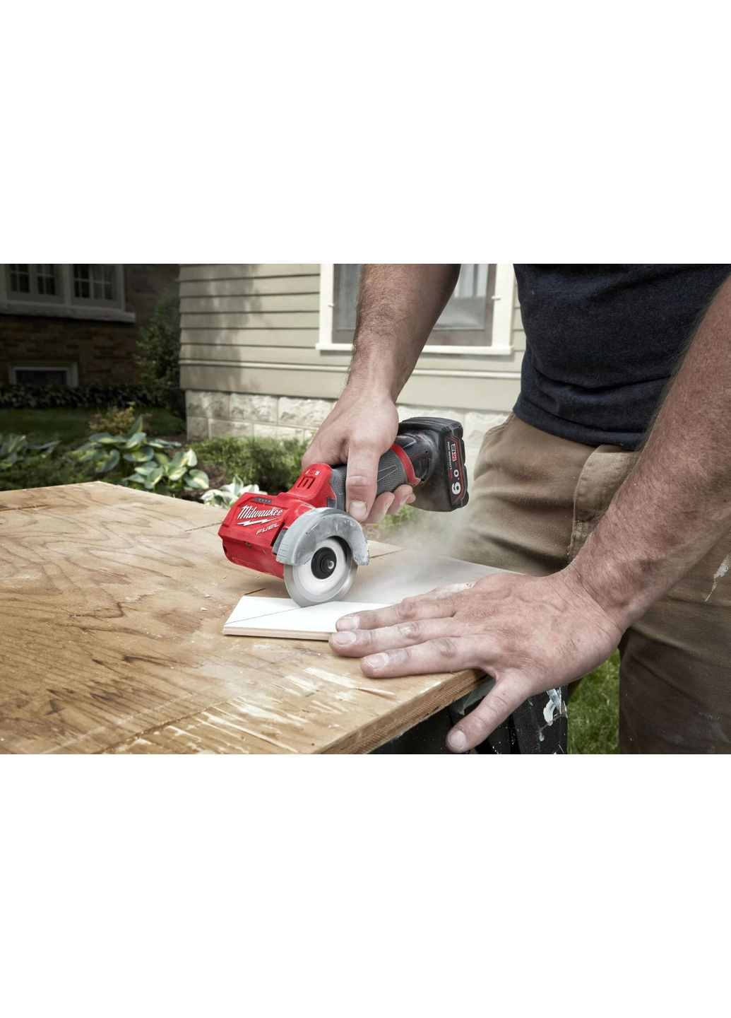 Шлифмашина угловая аккумуляторная M12 FCOT 76мм 12В 1кг Milwaukee (360398579)