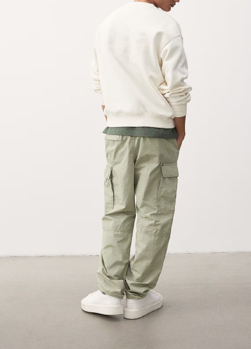 Светло-зеленые кэжуал демисезонные брюки H&M