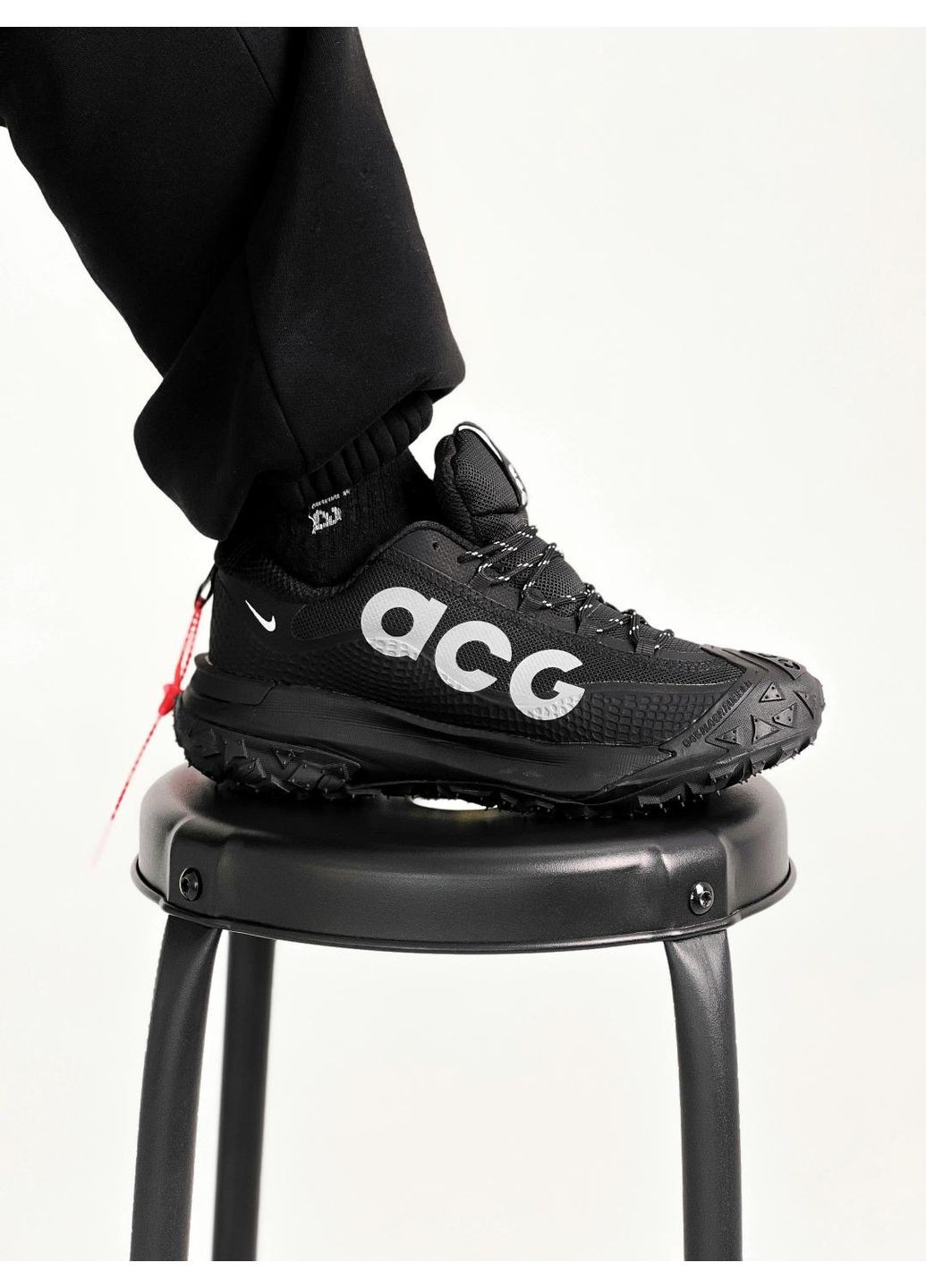 Чорні Осінні кросівки чоловічі nike acg mountain fly 2 gore-tex black white найк асж маунс флай No Brand