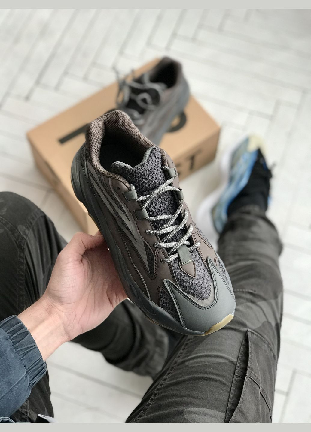 Коричневі Осінні кросівки чоловічі adidas yeezy boost 700 v2 brown | адідас ізі буст 700 в2 коричневі No Brand