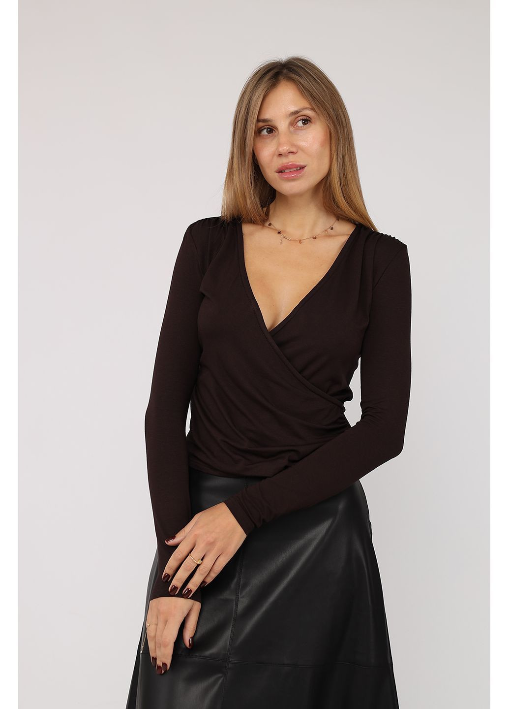 Футболка з довгим рукавом жіноча колір темно-коричневий ЦБ-00283831 Yuki - (362414261)