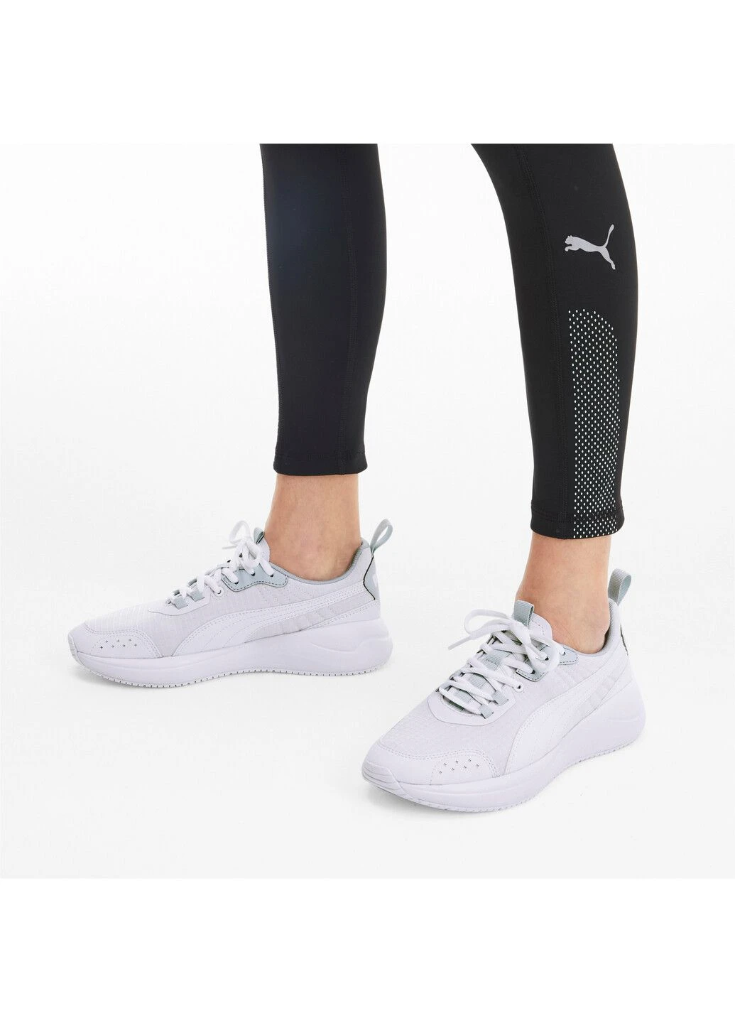 Білі кросівки nuage run Puma