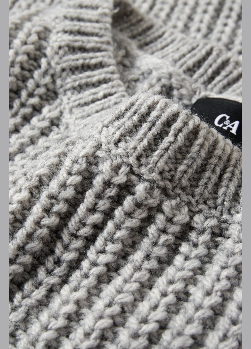 Сірий демісезонний в'язаний светр C&A