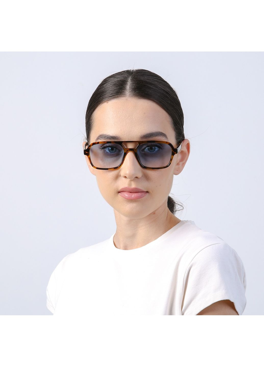 Сонцезахисні окуляри з поляризацією Фешн жіночі LuckyLOOK 746-732 (345557099)