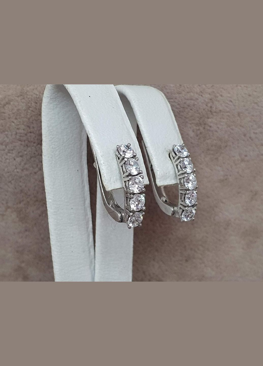 Серебряные серьги АЛЬКОР с фианитами. 2904/9Р-CZ AGNI (323641001)