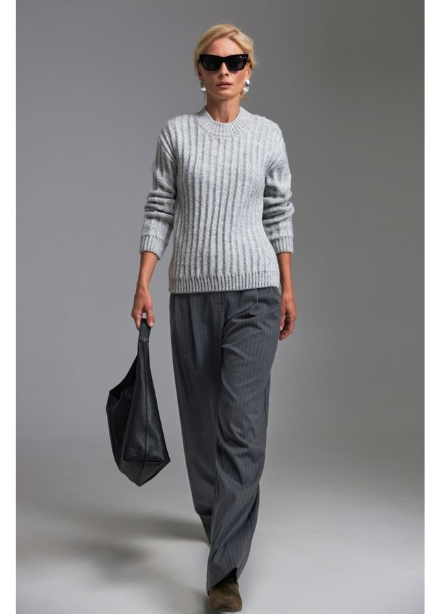 Светло-серый женский свитер Bellise