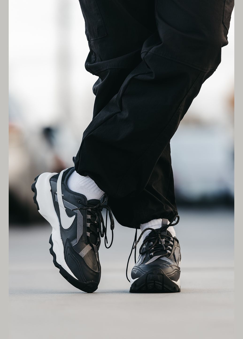 Черные всесезонные кроссовки мужские nike tc 7900 black white | найк тс 7900 черные белые No Brand