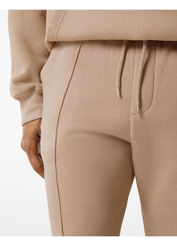 Бежевые демисезонные брюки Bershka