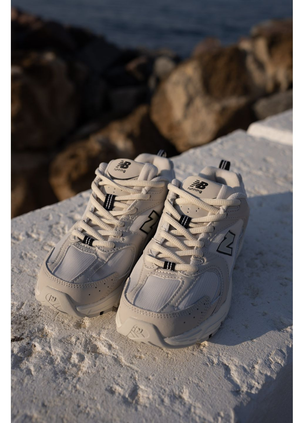 Белые демисезонные кроссовки new balance 530 ivory mr530sh No Brand