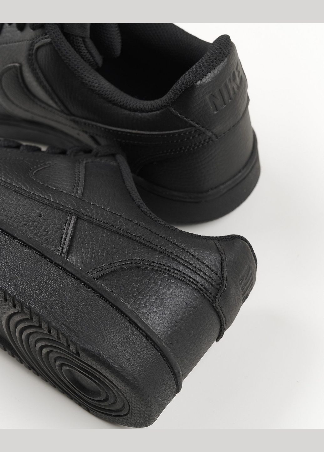 Черные всесезонные кроссовки мужские оригинал кроссовки мужские court vision low next nature dh2987-002 весна-осень кожа черные Nike