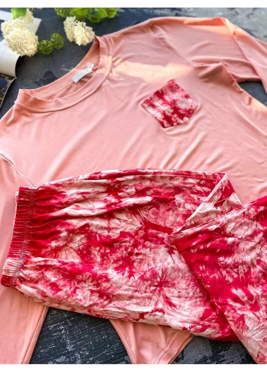 Персикова жіноча піжама великих розмірів лонгслів + рожевий тай-дай / жіноча піжама плюс сайз пастельний верх і яскраві штани No Brand