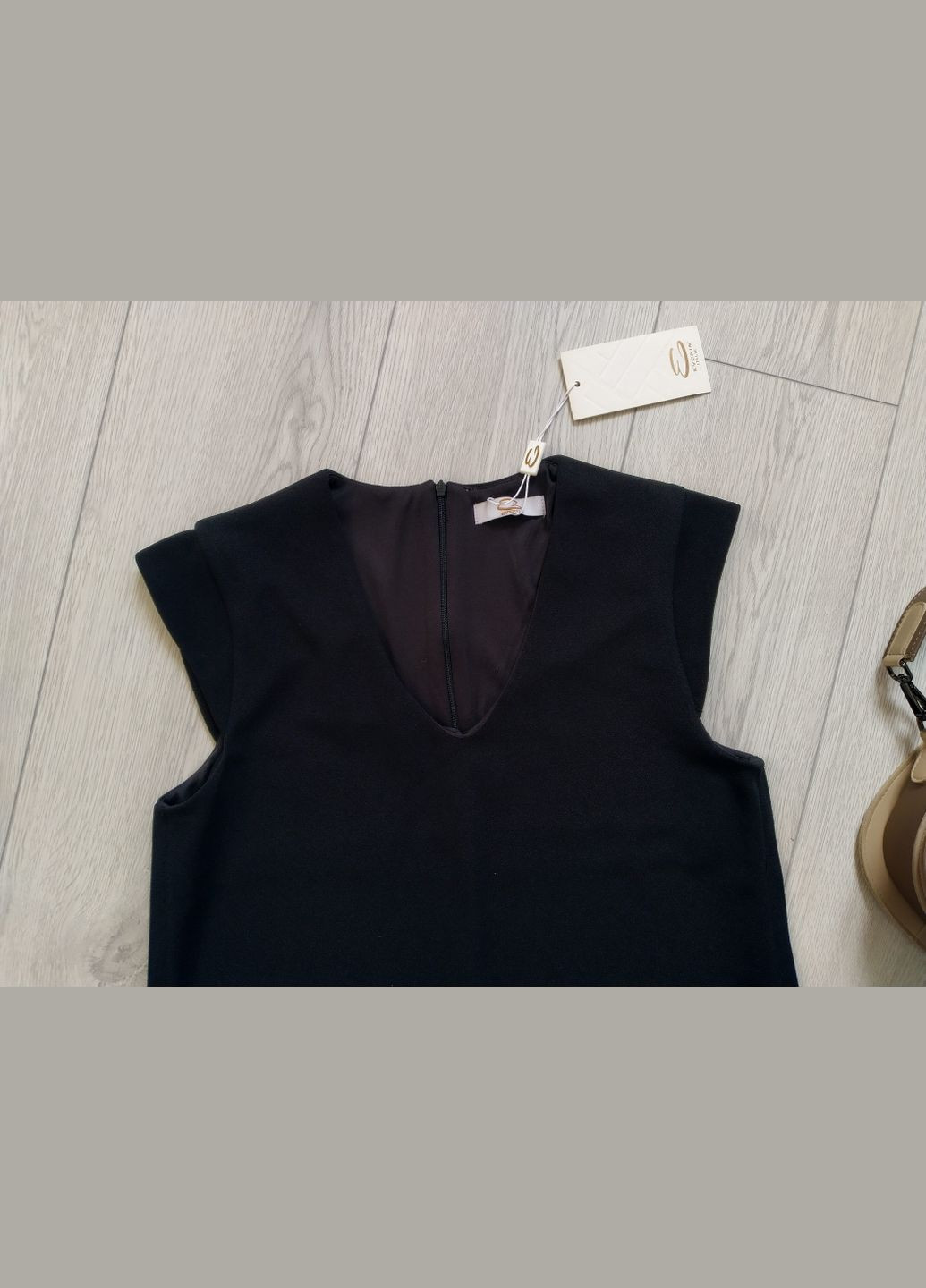 Черное праздничный, кэжуал, коктейльное, вечернее черное праздничное, кежуал, вечернее женское свободное платье оверсайз платье (italia) однотонное Everis однотонное