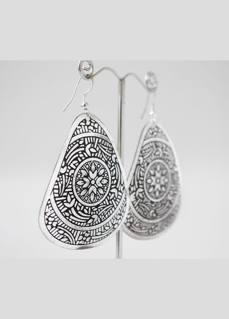 Серьги Треугольник Белый металл большие No Brand (371785975)