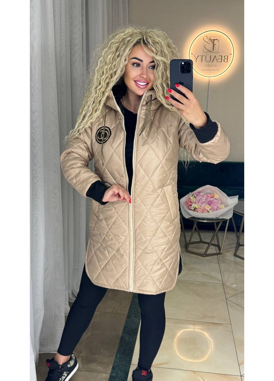 Бежевая зимняя куртка плащевка лаке, силикон 200 с капюшоном на молнии, стеганая Україна
