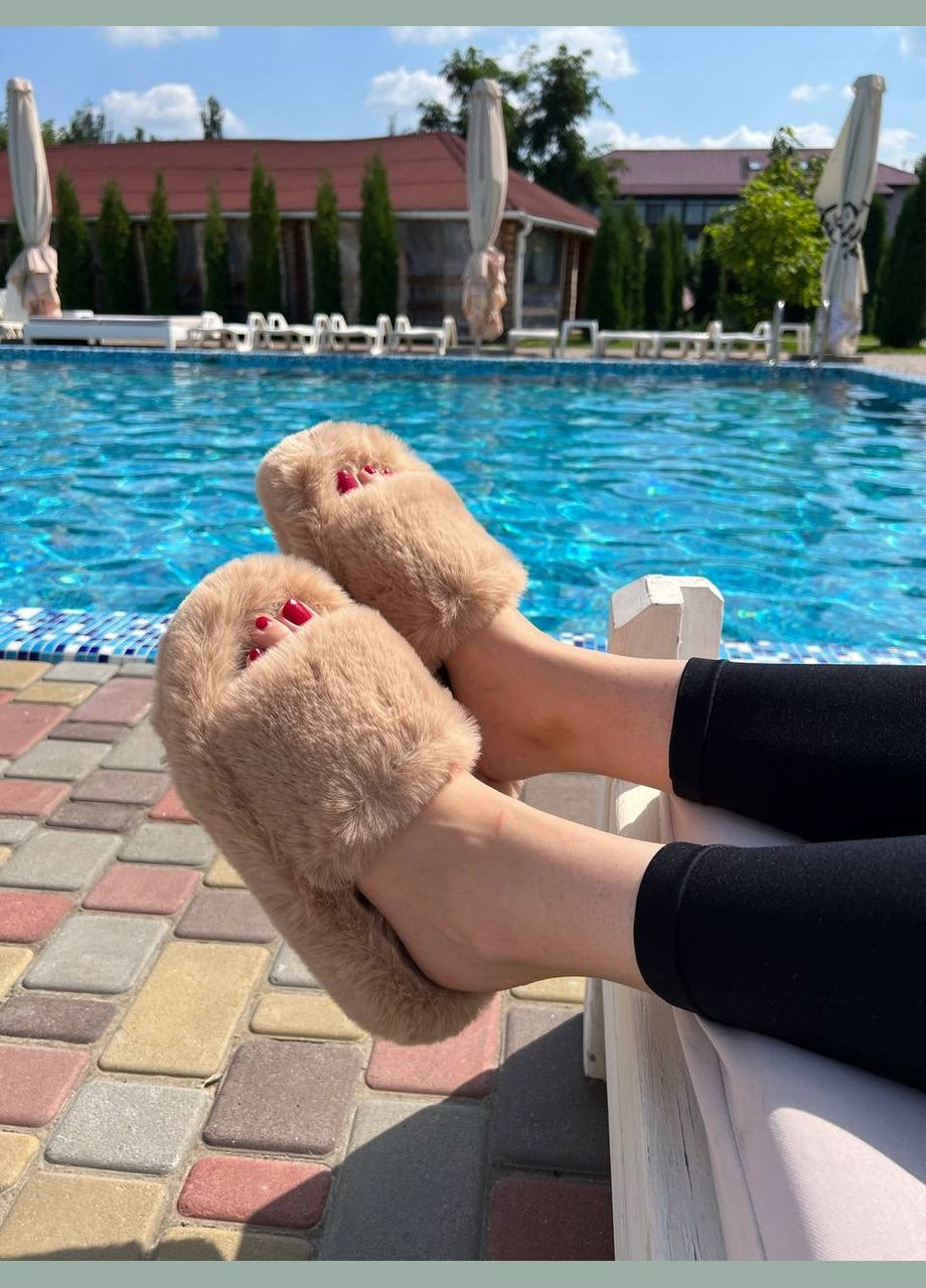 Бежевые тапочки Motivo