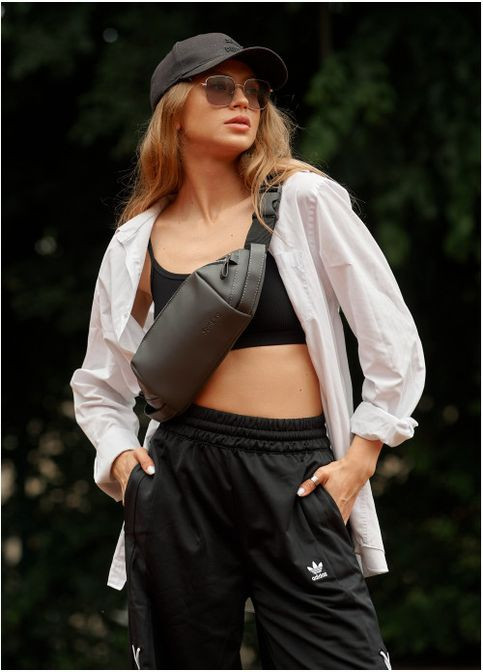 Сумка через плече з екошкіри жіноча бананка Holster MSH Графітова з перфорацією Sambag (302007403)