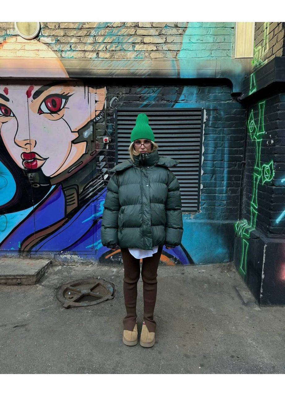 Бутылочная зеленая демисезонная женская куртка FINO Mode